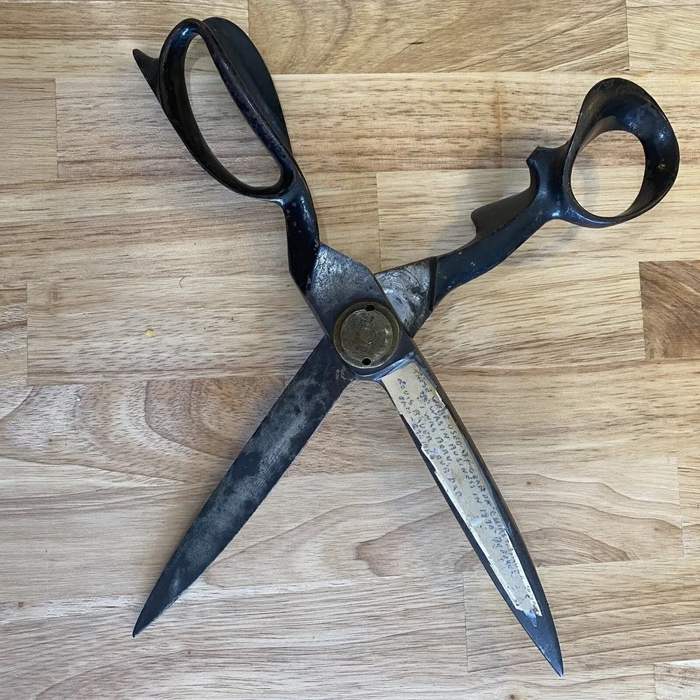 Antique Tailor Scissors‎ 13